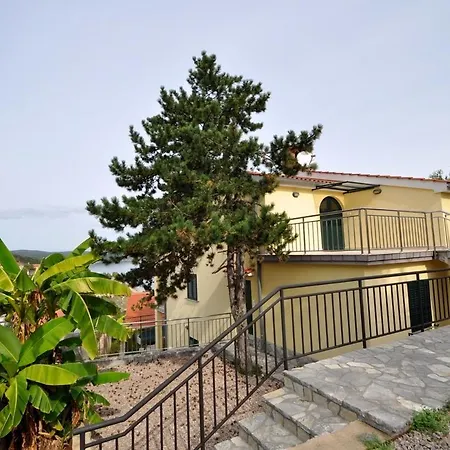 Maestral Vrbnik (Primorje-Gorski Kotar)